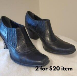 Women's Western Style Booties, Size 9